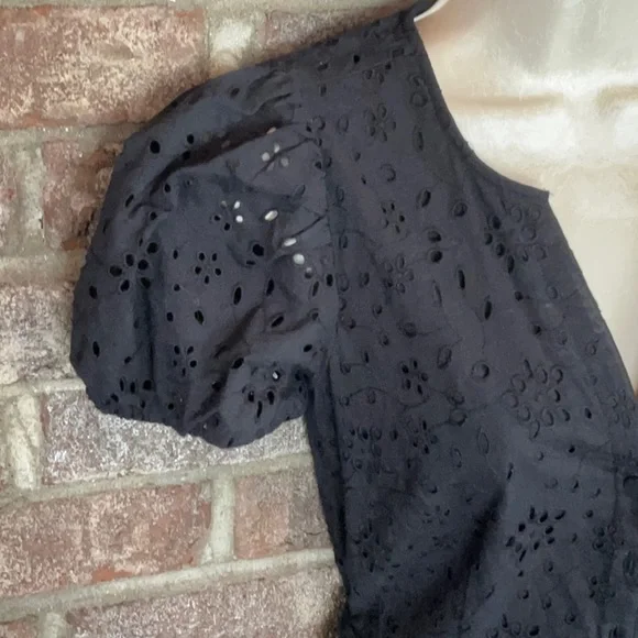 NWT J.CREW black short-sleeved dress with pockets and v neck - Picture 4 of 14